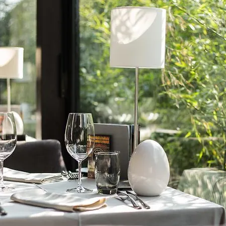 La Source Des Sens (adults Only) 莫斯布罗恩·莱斯·拜恩斯